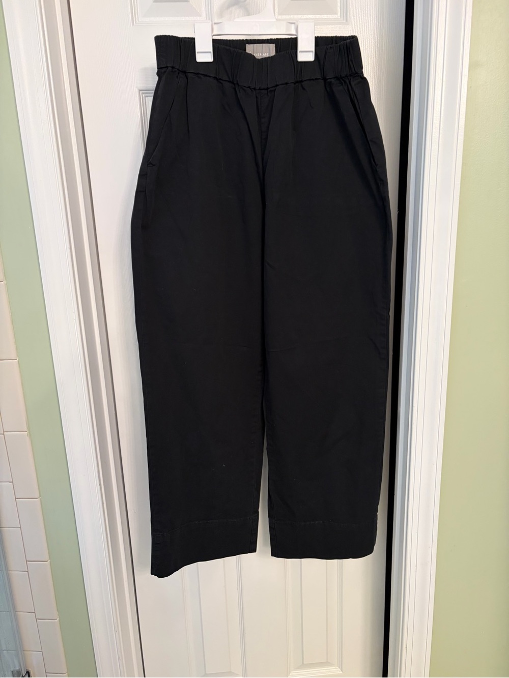 Everlane Cropped Elastic Waist Pants